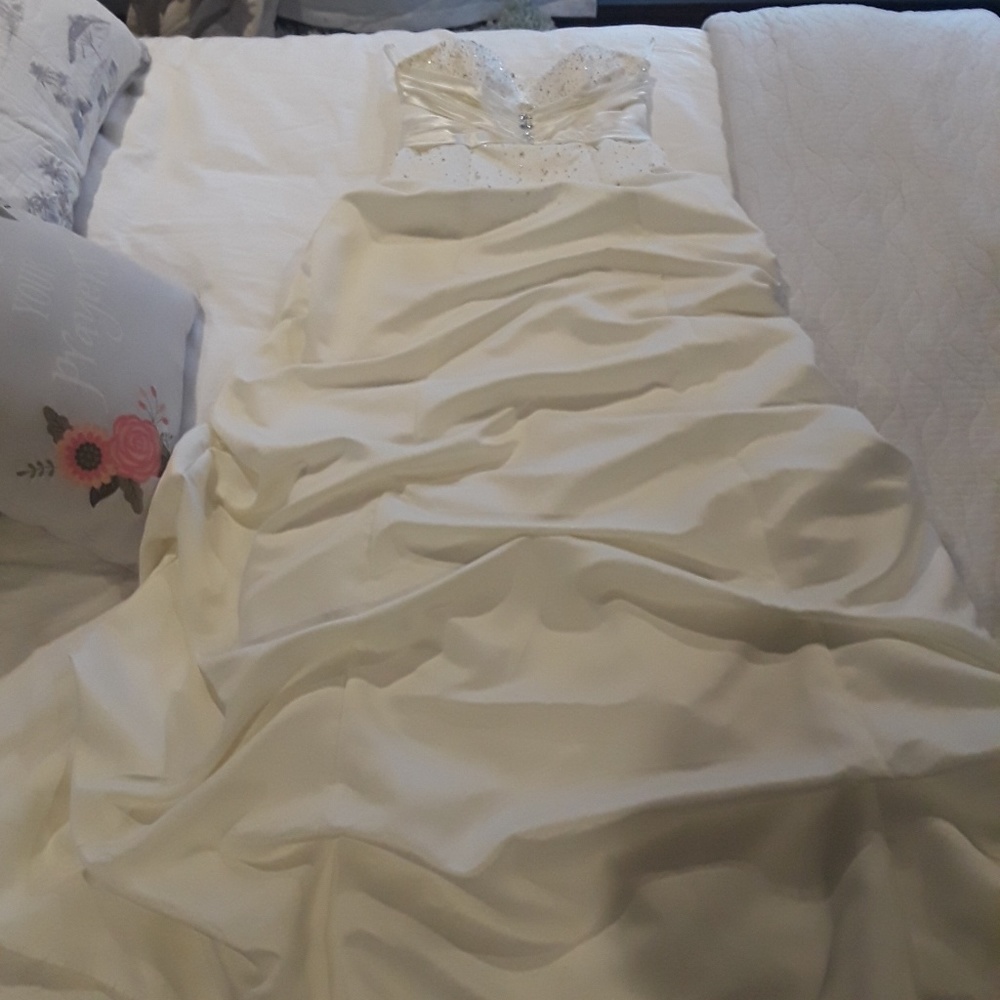 Wedding/prom dress